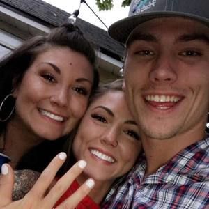 Meet your Posher, Carlye